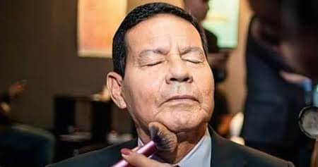 Mourão se aquecendo 2.jpg