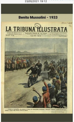 Mussolini_de_moto-1933.jpg
